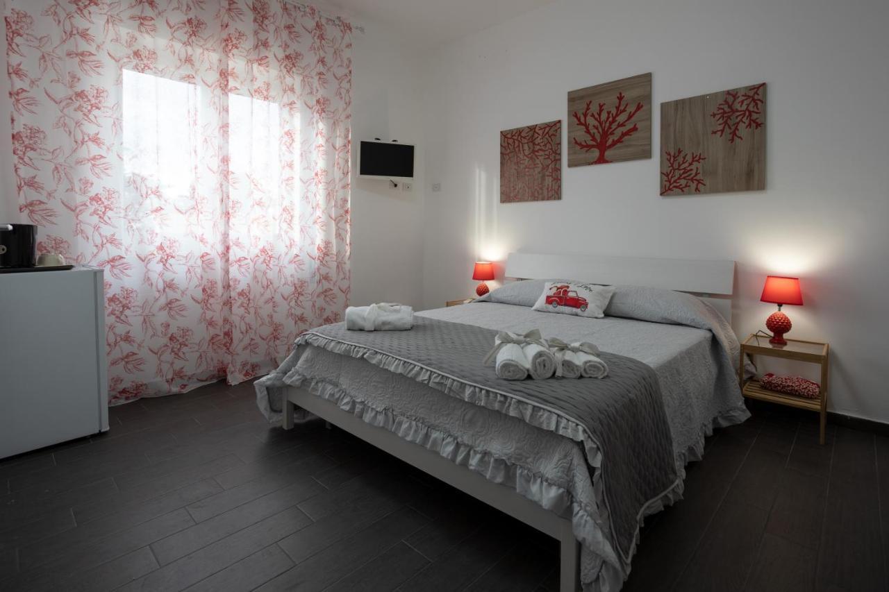 Sweet Home Mare Blu Marsala Bagian luar foto