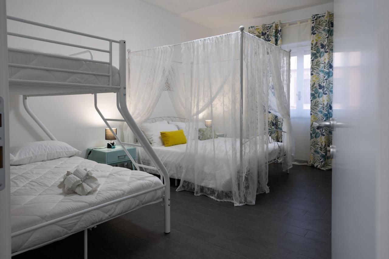 Sweet Home Mare Blu Marsala Bagian luar foto