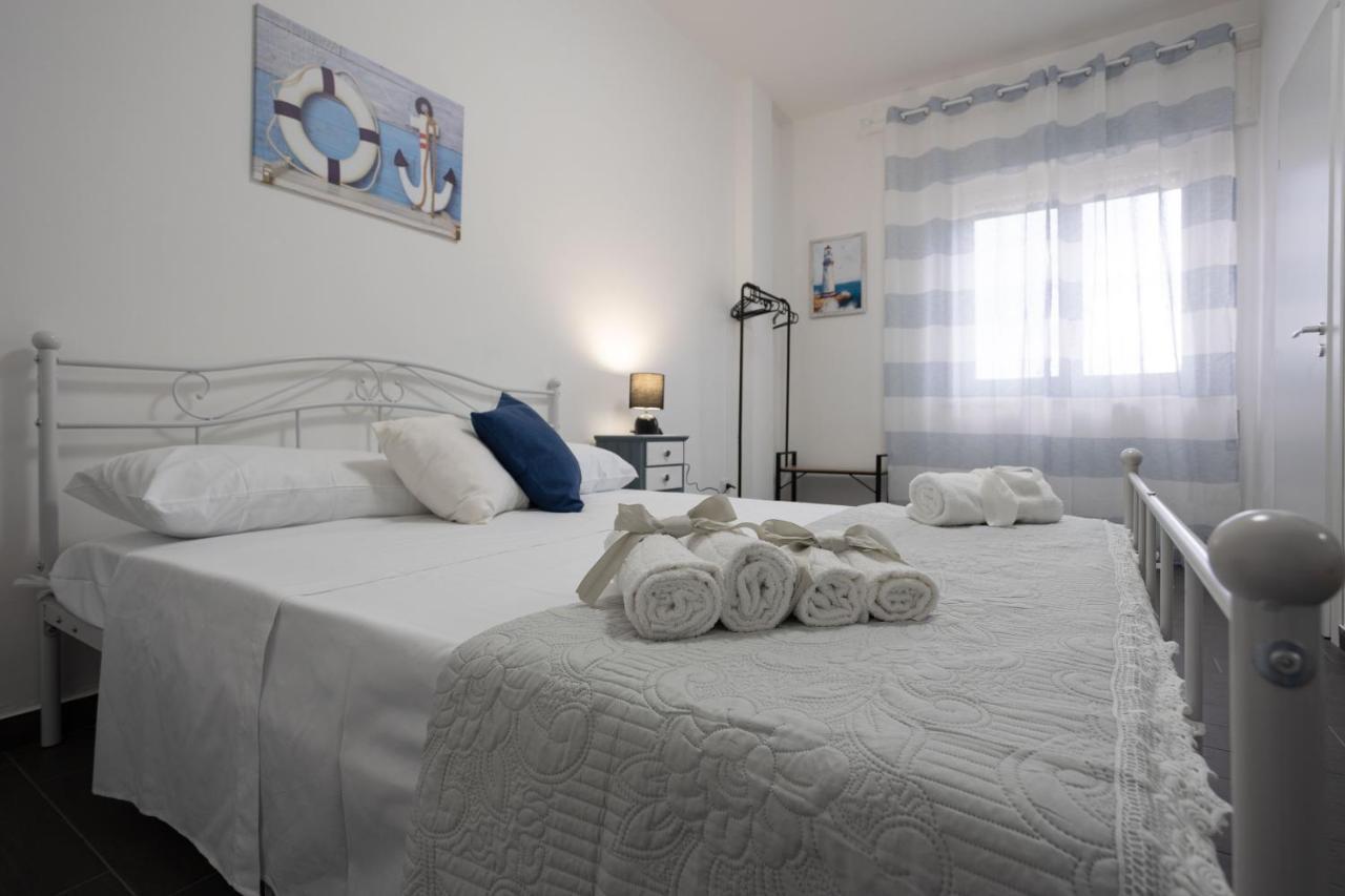 Sweet Home Mare Blu Marsala Bagian luar foto