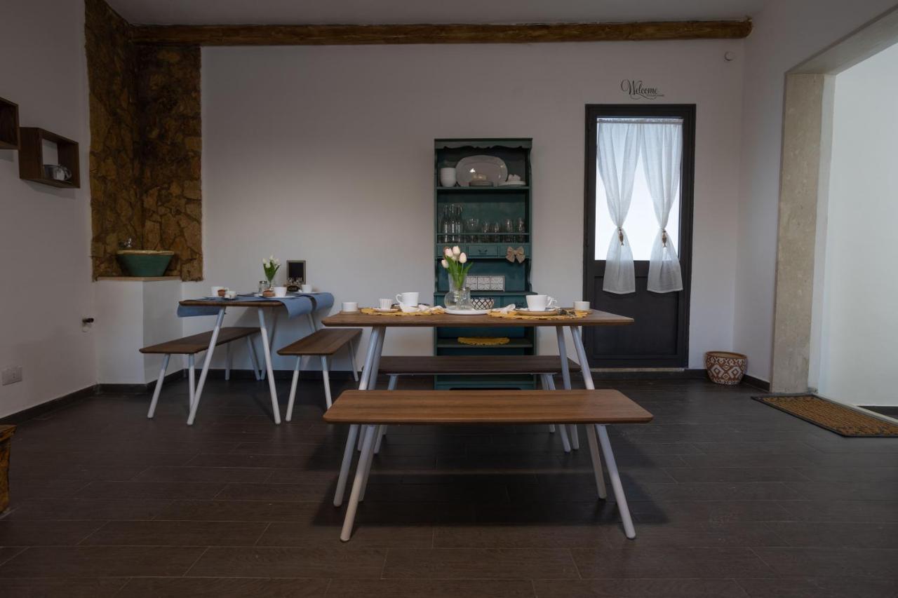 Sweet Home Mare Blu Marsala Bagian luar foto