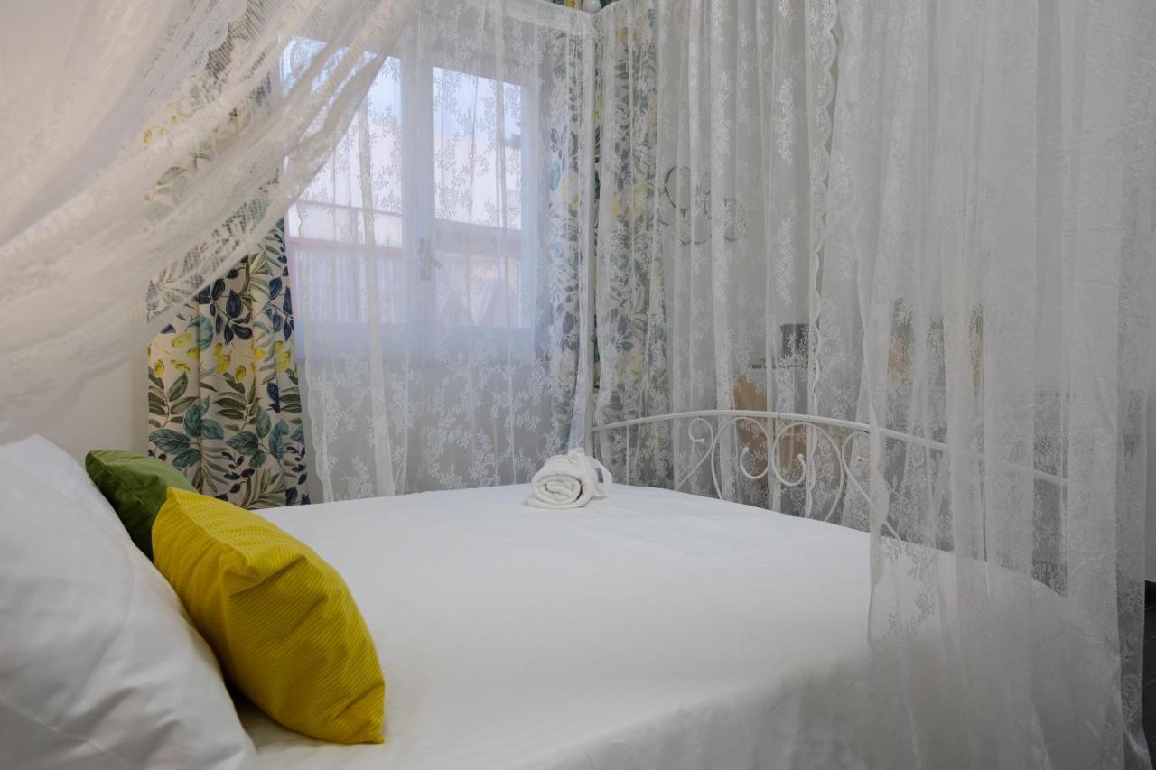 Sweet Home Mare Blu Marsala Bagian luar foto
