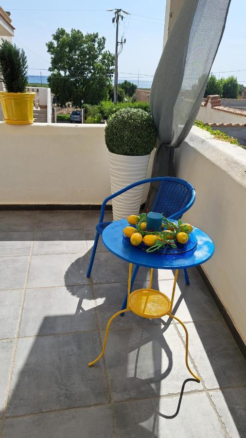 Sweet Home Mare Blu Marsala Bagian luar foto